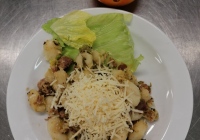 Bramborové-noky-s-kapustou-prosciutto-sýr1