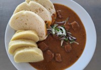 Hovezi-gulas-mix-knedliku