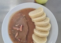 Hovezi-pecene-zbojnicka-bramborovy-knedlik