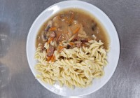 Veprova-pecene-po-myslivecku-testoviny